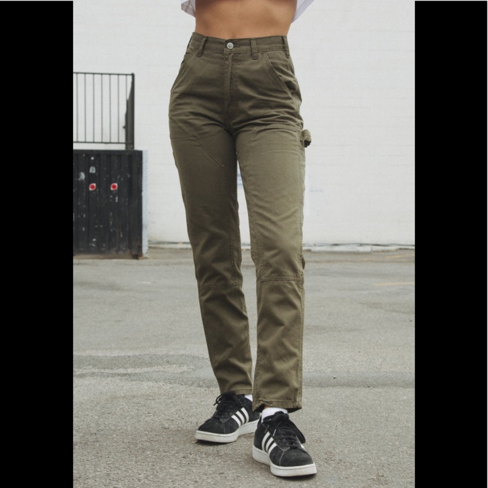 Brandy Melville olive green Jane cargo pants - Picture 1 of 6
